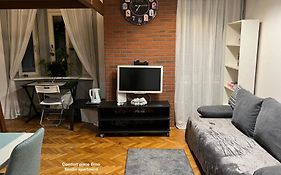 Comfort Place Brno, Hybesova